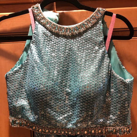 Prom Dress - Picture 2 of 5